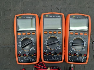 TopTronic T48 Digital multimeters