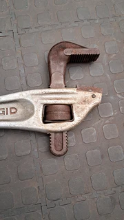 RIDGID Offset Pipe Wrench I-Beam Serrated 24&#34;