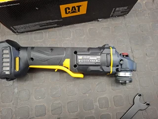 CAT DX31B Angle grinder &amp; 2.0Ah Battery *BRAND NEW* (no Charger incl)