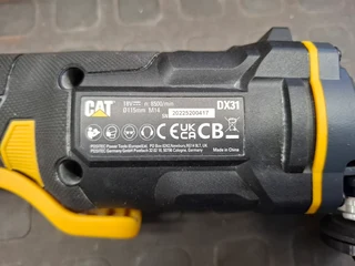 CAT DX31B Angle grinder &amp; 2.0Ah Battery *BRAND NEW* (no Charger incl)
