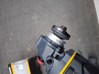 CAT DX31B Angle grinder &amp; 2.0Ah Battery *BRAND NEW* (no Charger incl)