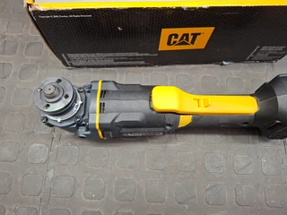 CAT DX31B Angle grinder &amp; 2.0Ah Battery *BRAND NEW* (no Charger incl)