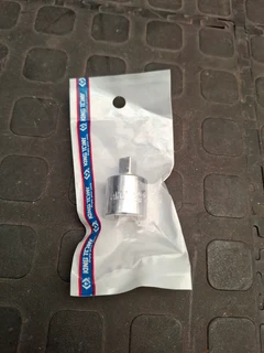 KING TONY 8mm Square sump plug socket