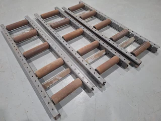 Conveyors / roller table inserts