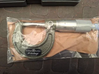 Mitutoyo 0-25mm Micrometer *Brand New*