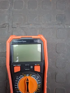 HellermannTyton T235H Multimeter