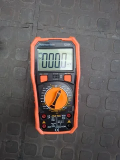 HellermannTyton T235H Multimeter