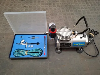 AirCraft airbrush & compressor set (NEW / never used)