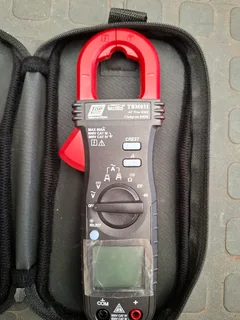 TOP TRONIC TBM031 CLAMP METER