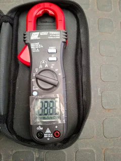 TOP TRONIC TBM031 CLAMP METER