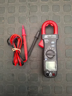 TOP TRONIC TBM031 CLAMP METER