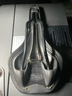 Selle Italia carbon bike seat