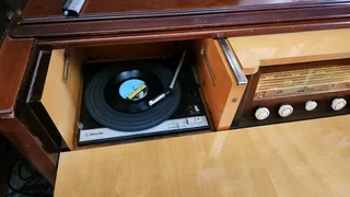 Mid Century Philips Radiogram-Stacker