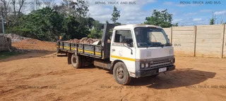 Nissan Ud40 Cabstar With Dropside Body