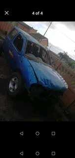 2003 Nissan hardbody 2.4i 16v stripping for spares