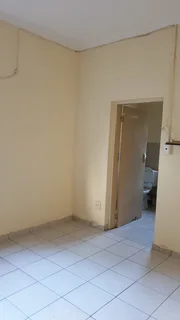 Room to rent in Bezuidenhout Valley