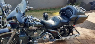 HARLEY DAVIDSON 2006  CVO code FLHTCUSE  SCREAMING EAGLE 103 cubic inches  ELECTRA GLIDE ULTRA