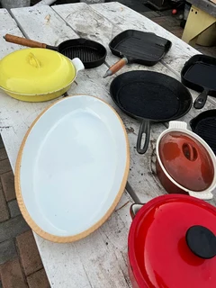 Cookware cast iron, cast iron enamel &amp; stainless steel pots &amp; pans all excellent delivery