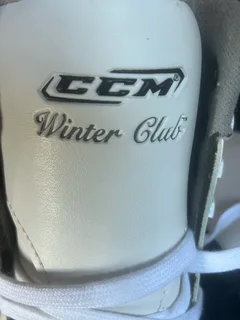 Ice Skates - Like New CCM Winter Club WS 9 Figure Skates &#43; Carry Bag - Courier Delivery Arranged