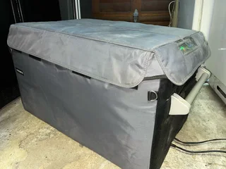 Camping Fridge / Freezer -Like New Dometic 80 litres (big) 12VDC &amp; 220VDC with Cover -Guarantee