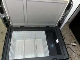 Camping Fridge / Freezer -Like New Dometic 80 litres (big) 12VDC &amp; 220VDC with Cover -Guarantee