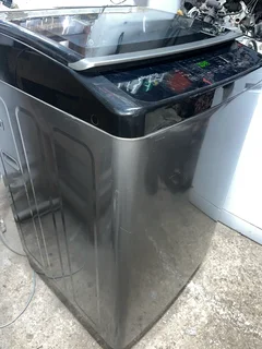 Washing Machine -Like New Hisense 13kg (big) Top Loader in Titanium Silver -Guarantee -Delivery