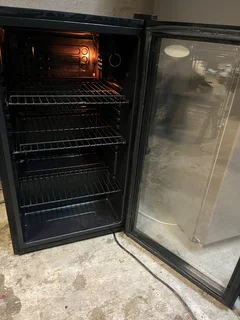 Beverage Cooler / Bar Fridge -Glass Door Aim 85 litres (small) in Black -Excellent -Guarantee