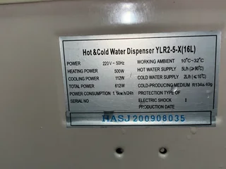 Water Dispenser -H2O Floor Standing Hot &amp; Cold Water Dispenser with Bottle -Excellent -Delivery