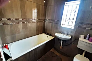 PLEASE NOTE THIS HOUSE IS IN VENTERSPOS A SUBURB THAT IS NOT LOCATED IN WESTONARIA TOWN