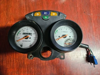 Kinetic Velocity 115 115cc Clocks / Gauges 2004