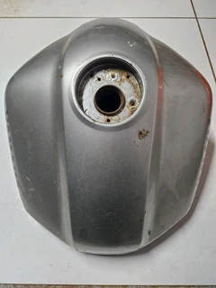 Yamaha FZS Fazer 1000 Fuel / Petrol Tank 04