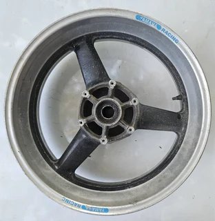 98 Yamaha YZF-R1 YZFR1 R1 Rear / Back Rim / Wheel