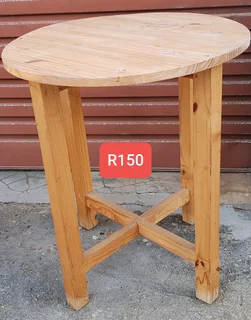   Side table for sale Pick up Fisherhaven