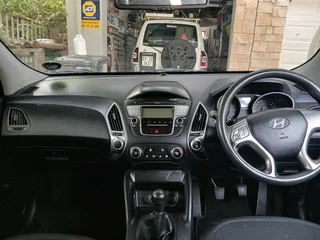 EXCELLENT CONDITION...Hyundai ix35 2.0 Manual