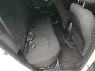 EXCELLENT CONDITION...Hyundai ix35 2.0 Manual