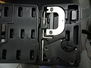 Renault / Nissan service equipment