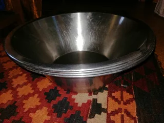 Stainless steel bowls - used