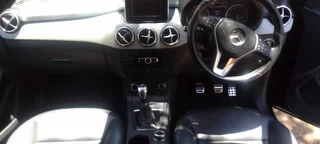 2014 Mercedes-Benz B200 BE- STUNNING VEHICLE