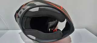 Airoh Flow Road Helmet - Size Large