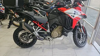 2022 DUCATI MULTISTRADA V4 ENDURO- ONLY 11000KM