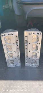 Sbf 302 edelbrock e street heads