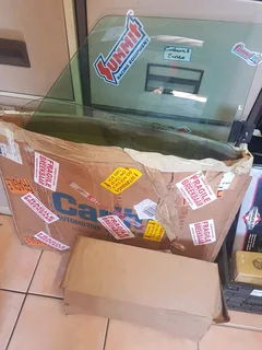 Forf f250 passenger side door glass