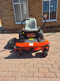 Ariens Zoom 50" Ride-On Lawn Mower