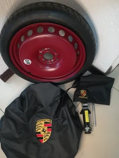 Porsche Cayman 4.0 GTS 19 inch Skinny Biscuit Spare Wheel kit