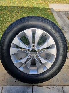 Honda CRV 17 inch Brand New Spare Wheel with New Michelin 225/65/17 tyre Half Price