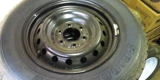 17&#34; Ford Ranger original steel rim fitted with 265/65r17 Bridgestone Dueler D694 A/T tyre. 6x139