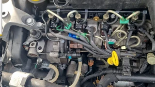 NP200 1.5 dci Diesel Pump for sale.   Still on the car you can test drive it..