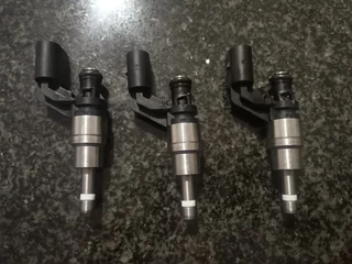 Injector For Vw Audi Skoda Eos Golf Mk5 Plus Jetta Iii Passat A3 B6 03c906036a