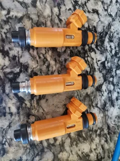 Mitsubishi Montero Fuel Injectors 195500-3300 3.5L