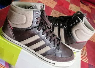 Adidas, Puma Takkies